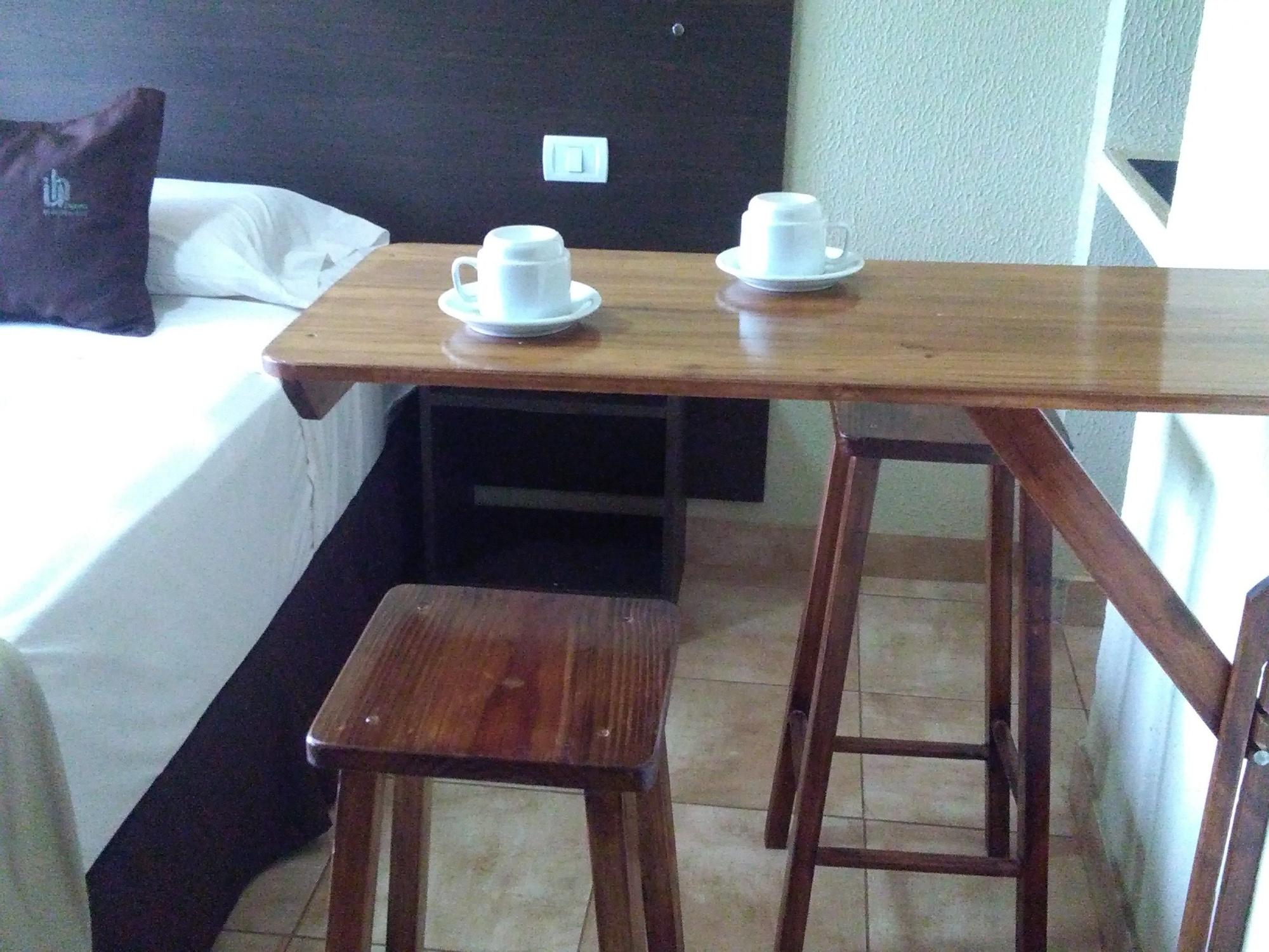 Iguazu Urban Hotel Express Puerto Iguazú Zewnętrze zdjęcie