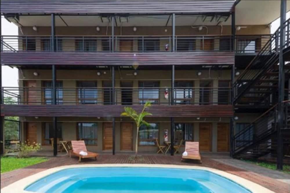 Iguazu Urban Hotel Express Puerto Iguazú Zewnętrze zdjęcie