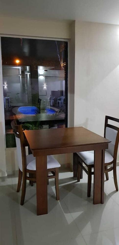 Iguazu Urban Hotel Express Puerto Iguazú Zewnętrze zdjęcie