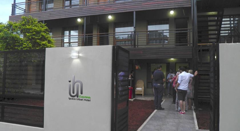 Iguazu Urban Hotel Express Puerto Iguazú Zewnętrze zdjęcie