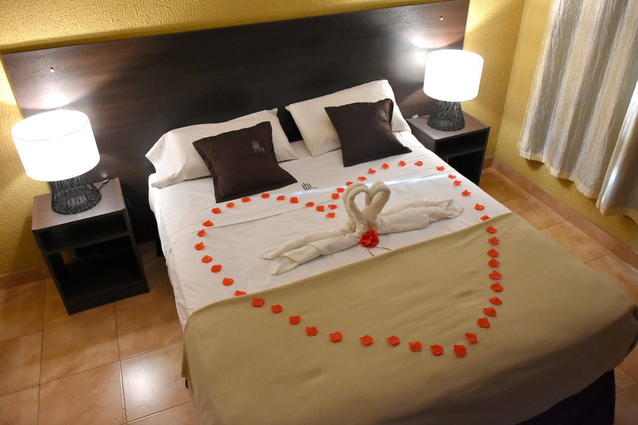 Iguazu Urban Hotel Express Puerto Iguazú Zewnętrze zdjęcie