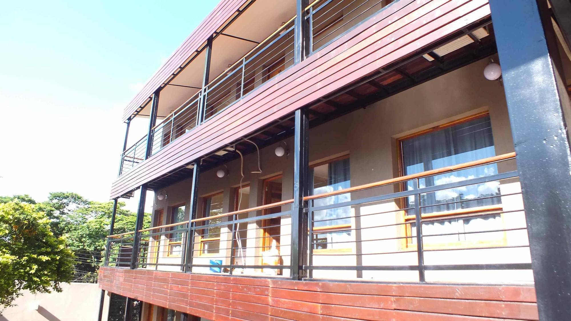Iguazu Urban Hotel Express Puerto Iguazú Zewnętrze zdjęcie