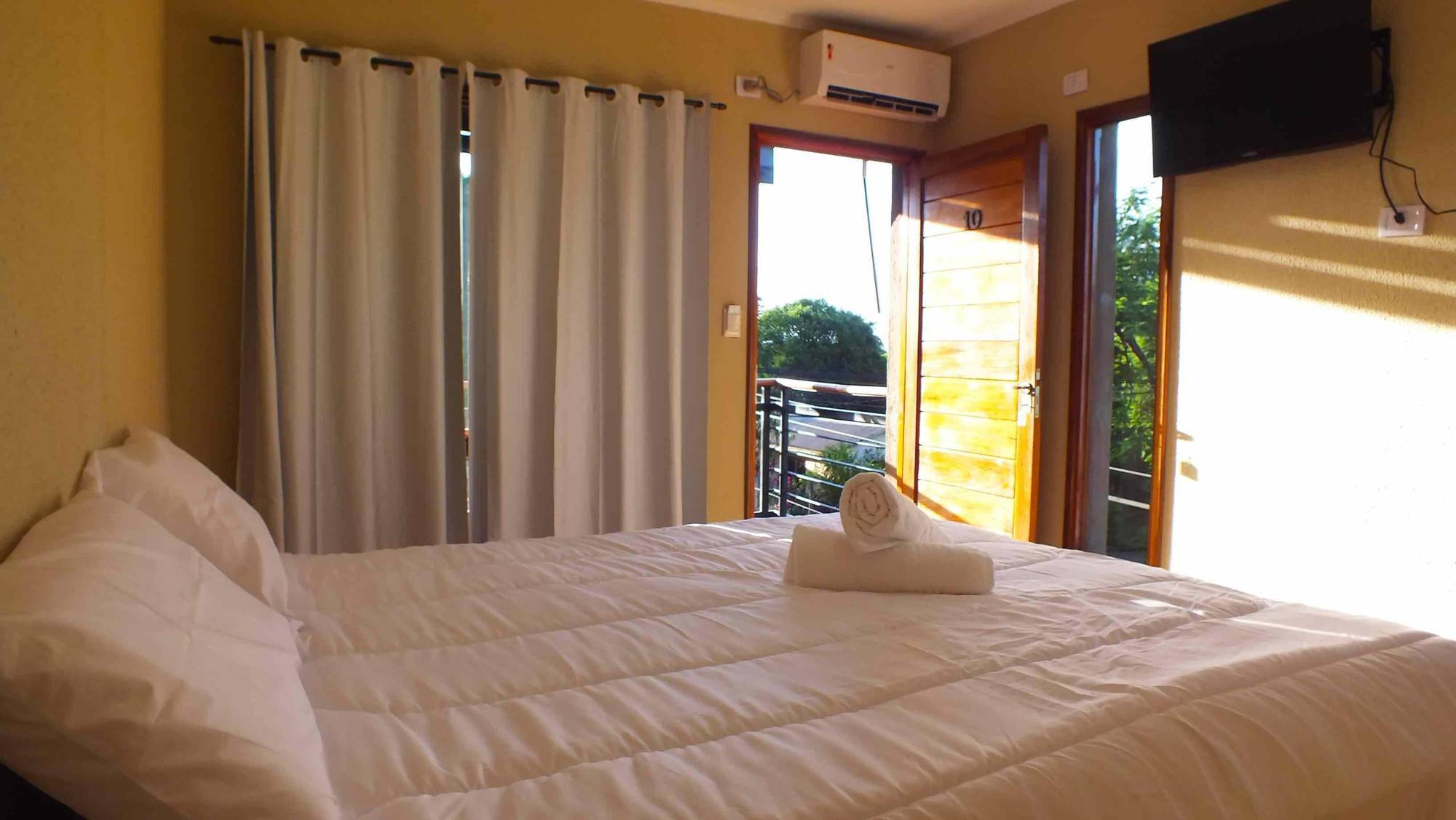 Iguazu Urban Hotel Express Puerto Iguazú Zewnętrze zdjęcie